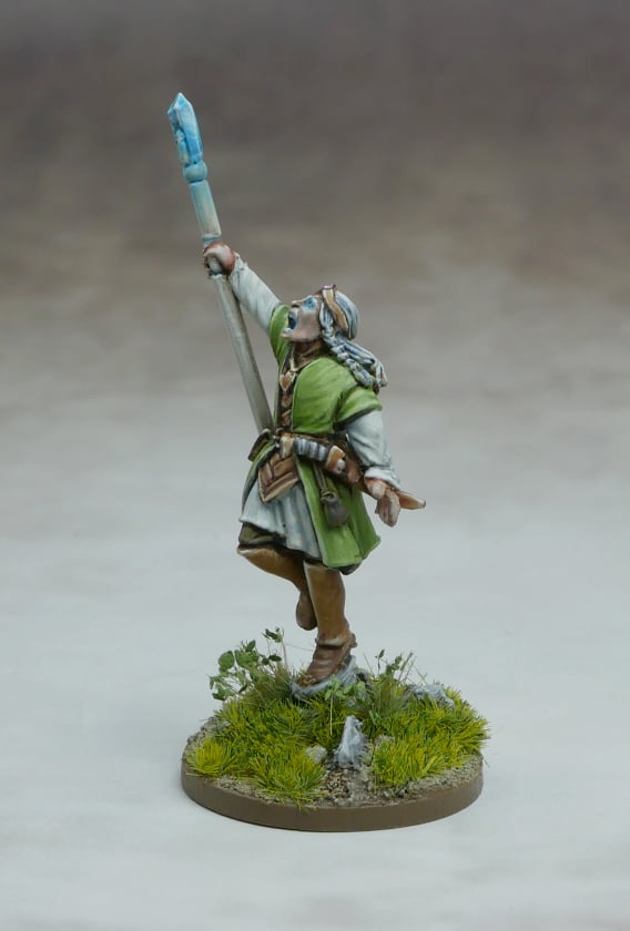 Mhanadir, Storm Mage & Elven Guardians figure depicting the Elven storm mage casting a spell.